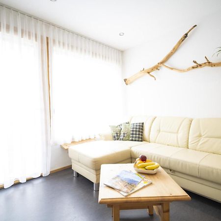 Chasa Bazzell Apartment เฟอทาน ภายนอก รูปภาพ