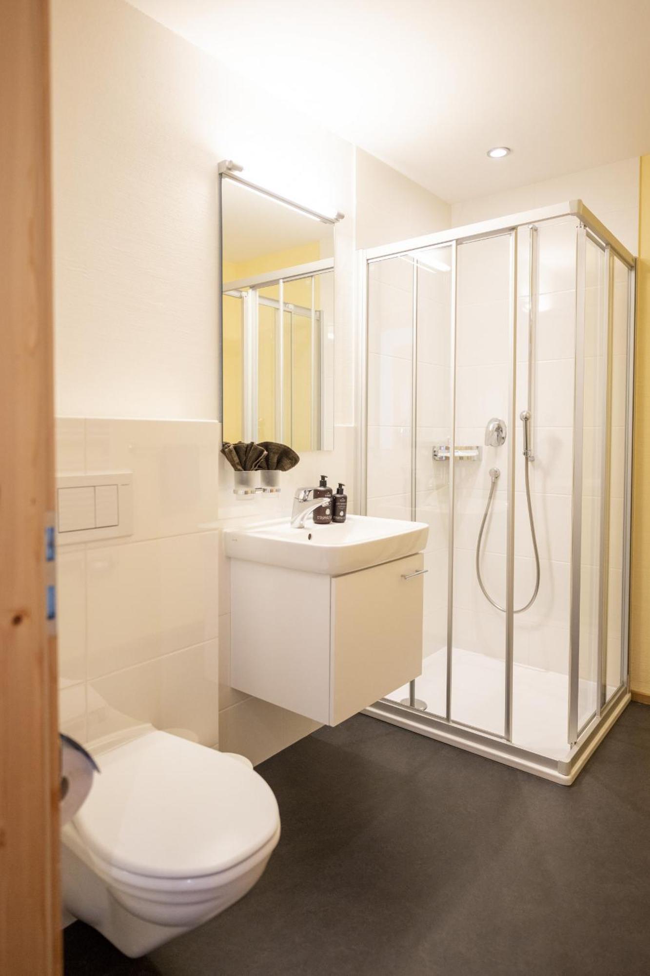 Chasa Bazzell Apartment เฟอทาน ภายนอก รูปภาพ