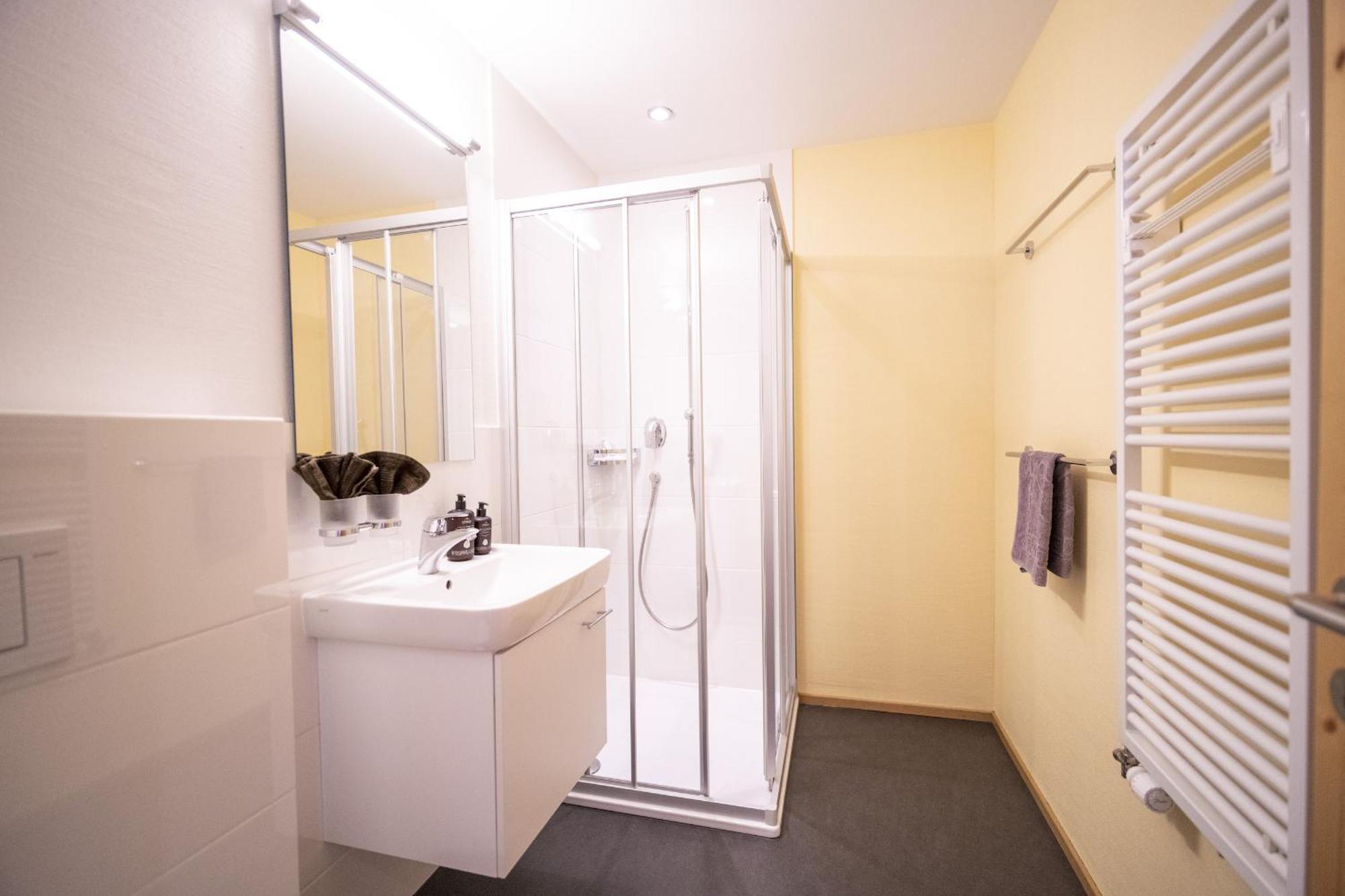 Chasa Bazzell Apartment เฟอทาน ภายนอก รูปภาพ