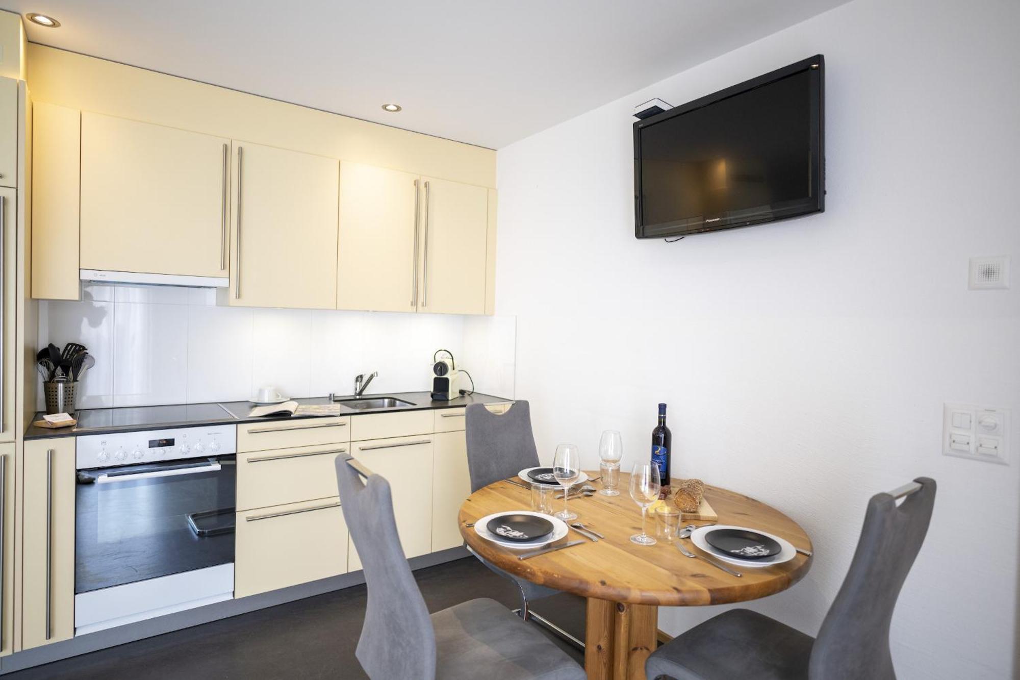 Chasa Bazzell Apartment เฟอทาน ภายนอก รูปภาพ