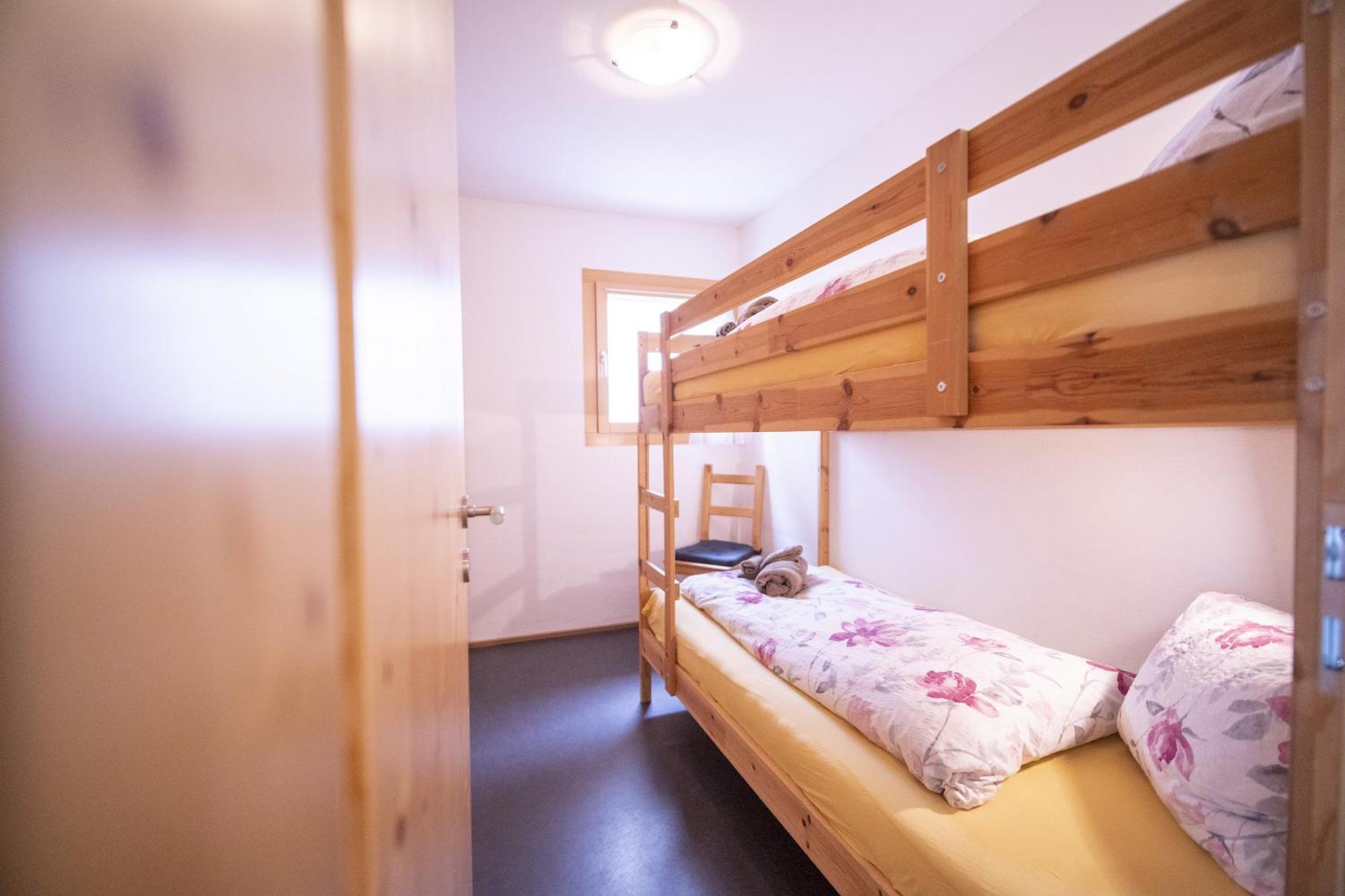 Chasa Bazzell Apartment เฟอทาน ภายนอก รูปภาพ