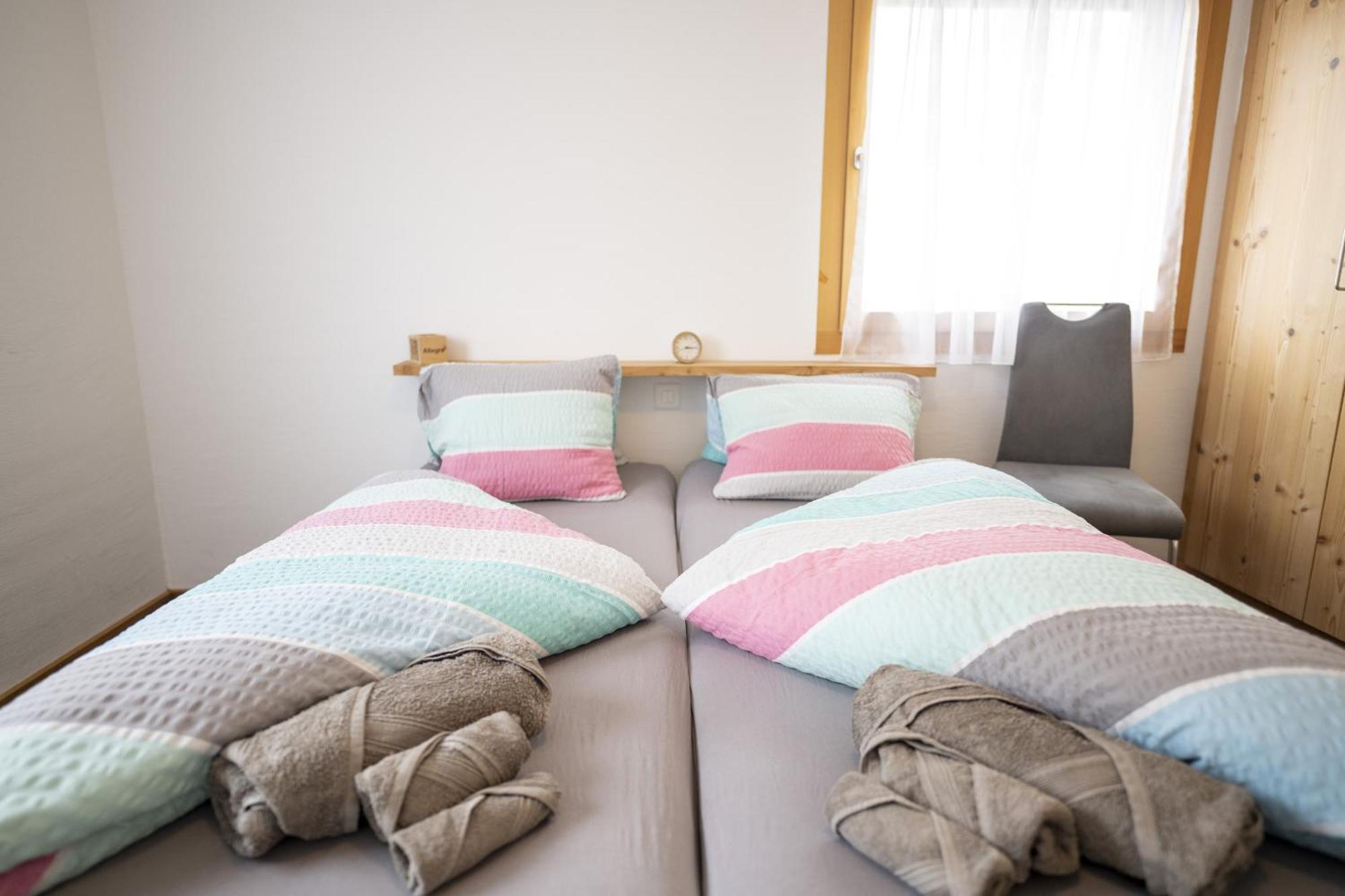Chasa Bazzell Apartment เฟอทาน ภายนอก รูปภาพ